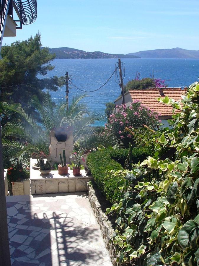 Apartments By The Sea Trogir - 11895 מראה חיצוני תמונה