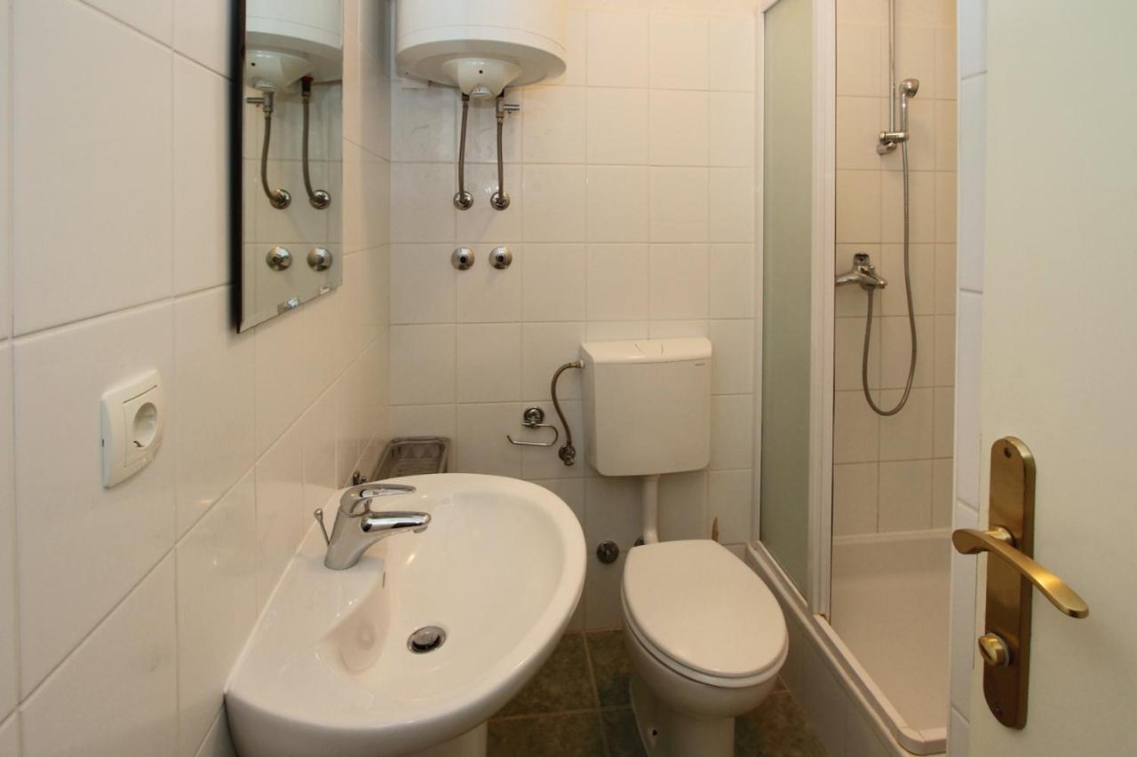 Apartments By The Sea Trogir - 11895 מראה חיצוני תמונה