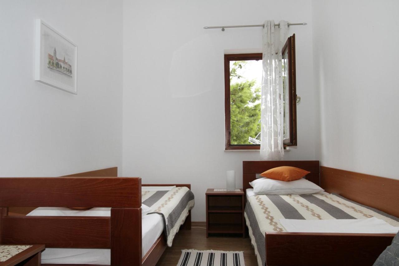 Apartments By The Sea Trogir - 11895 מראה חיצוני תמונה